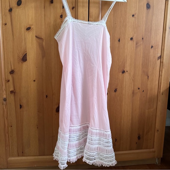 ✨ vintage 1970s slip dress - Picture 2 of 3